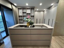 Shrewsbury Road (D11), Terrace #529954541